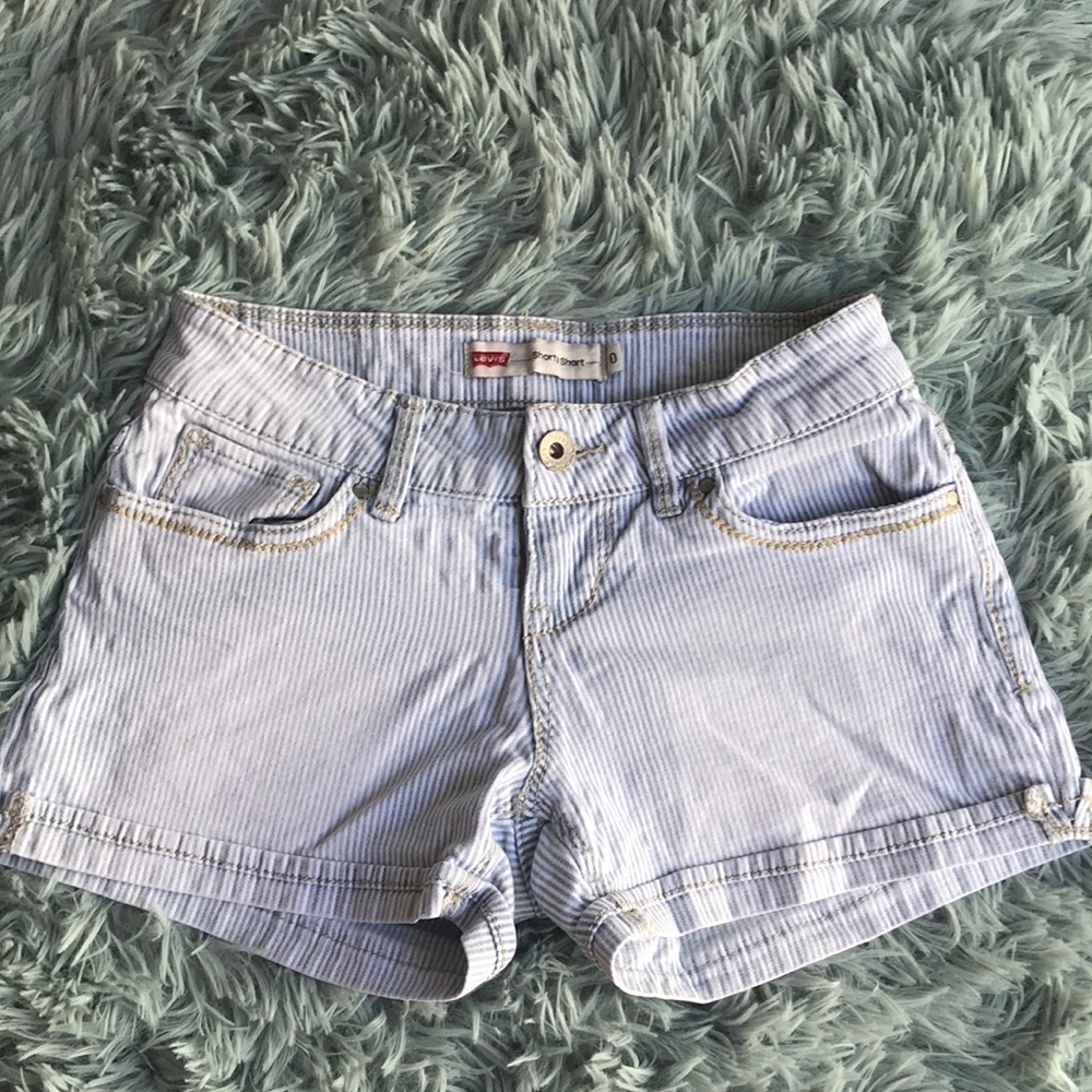 Levi’s shorty short size 0